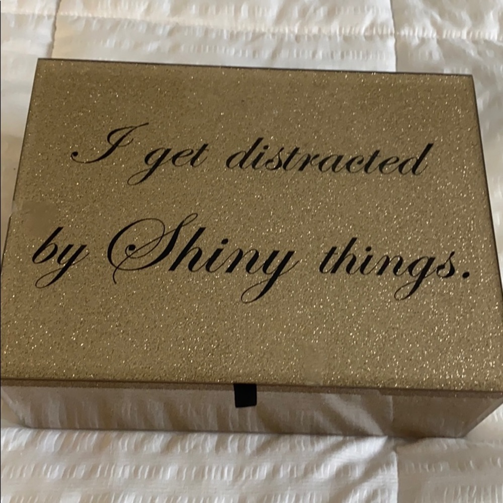 Gold glitter jewelry box